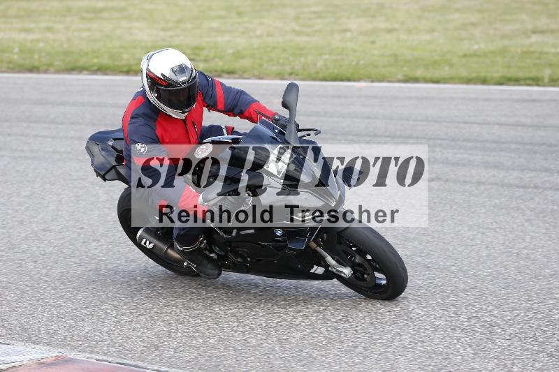 Archiv-2025/09 22.04.2025 Cornu Master School ADR/gruen-vert/28